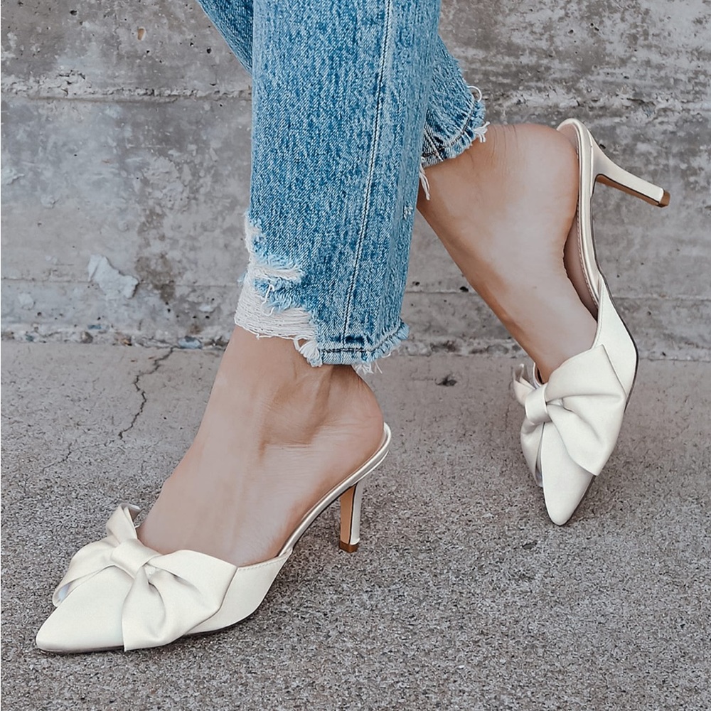 NEW Ivory Satin Pointed Toe Mules Size 11